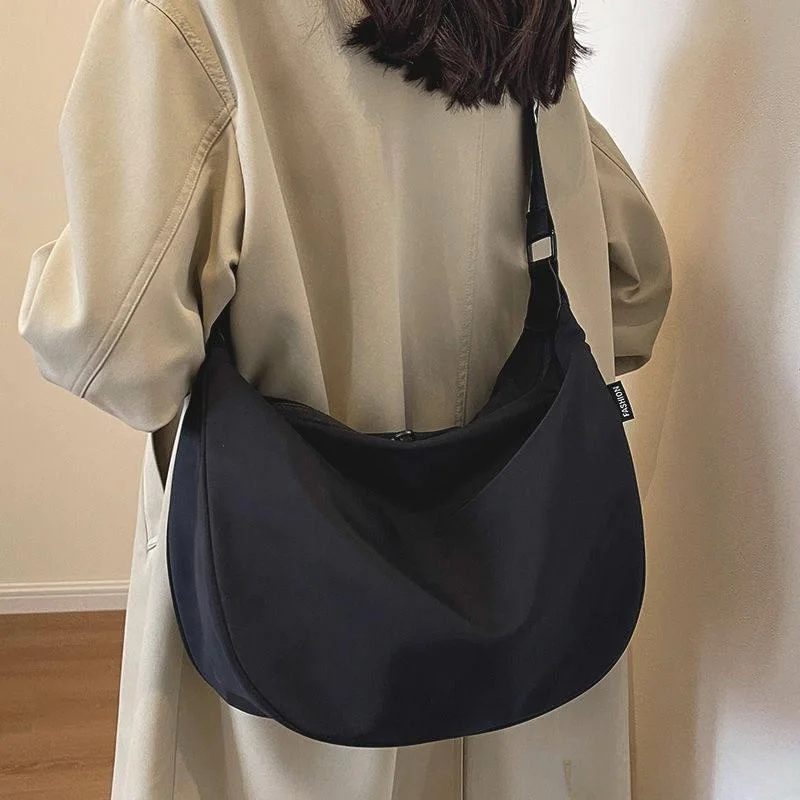

Casual Oxford Cloth Dumpling Shaped Shoulder Bag for Travel Leisure Crossbody Bag Fashionable Versatile Women's Handbag