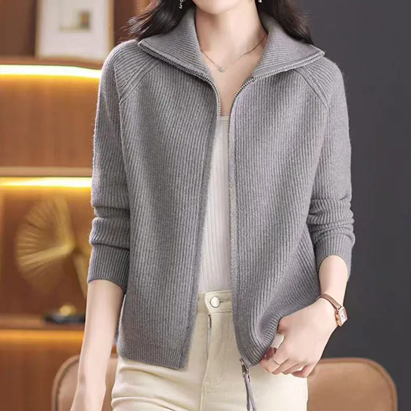 Spring and Autumn 2025 New Lapel Short Double Zipper Knitted Cardigan Women's Loose Western Sweater Jacket