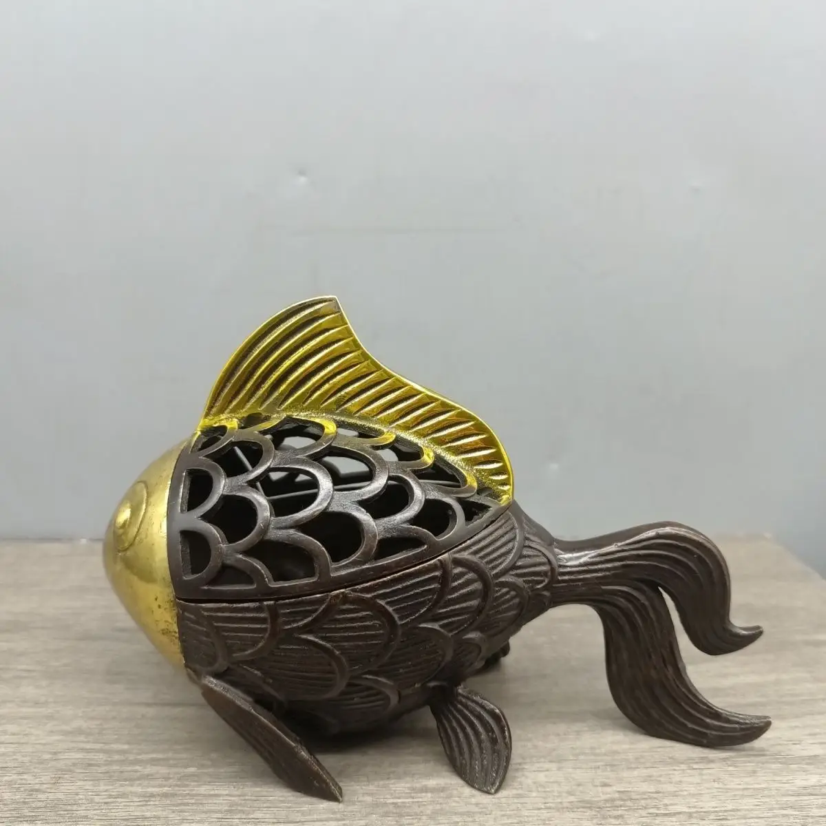 Goldfish hollow fish Incense Burner Statue for Tea Home Decor Ornaments