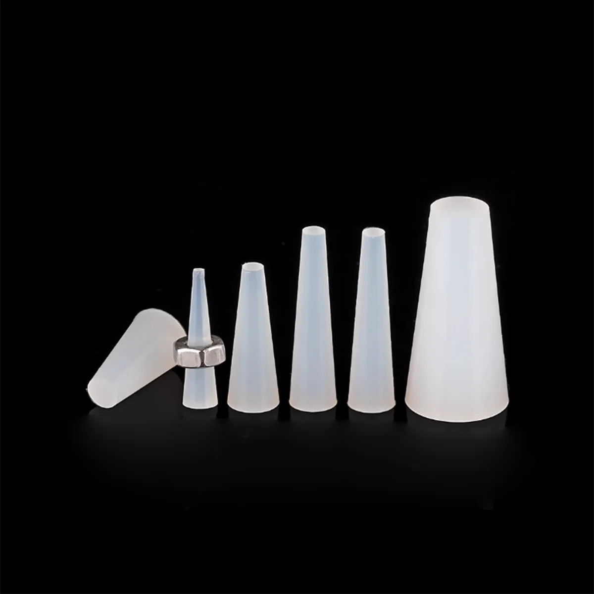 مخروط على شكل سيليكون المطاط المؤكسد ارتفاع درجة الحرارة المقاومة ثقب المكونات رذاذ طلاء ختم المكونات