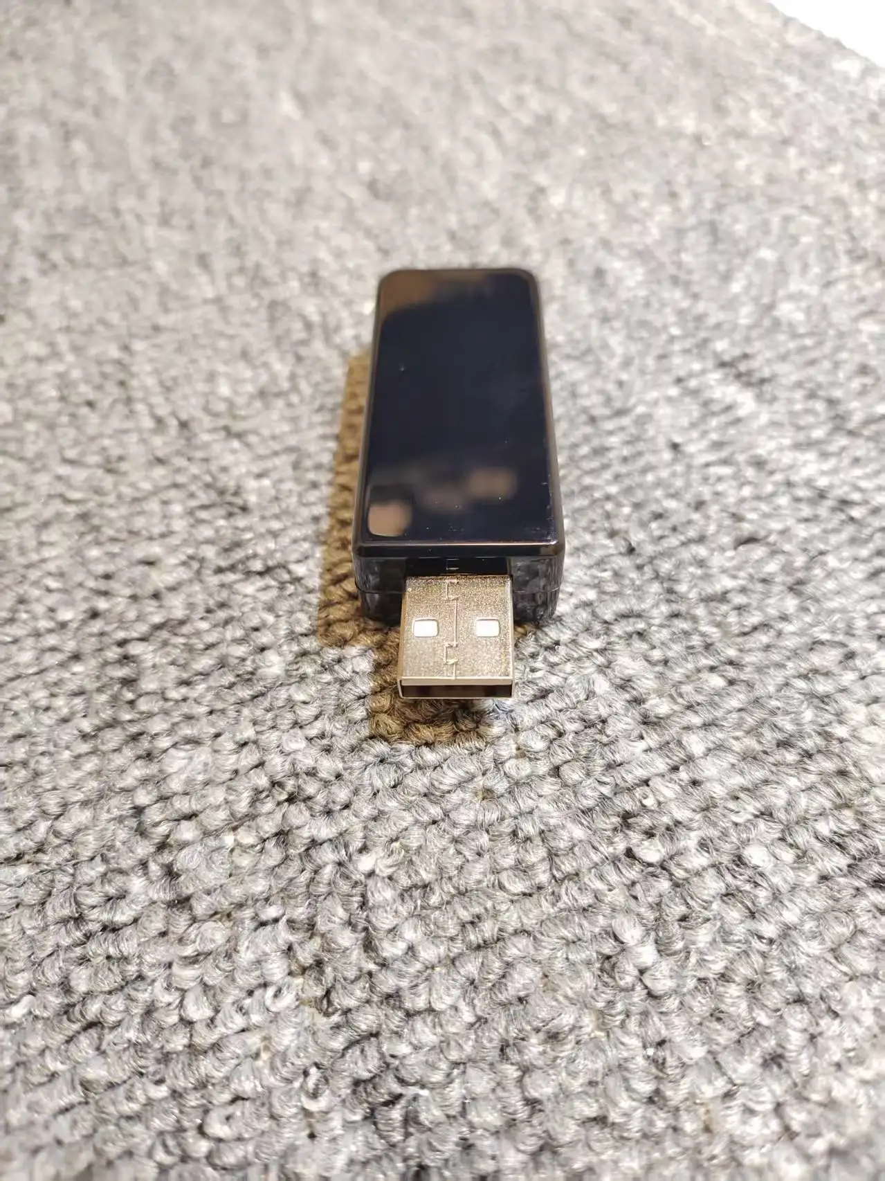 

Высокоскоростной USB-изолятор, 480 Мбит/с, защита USB-порт, ЦАП, декодер, устранение звука, токовый звук ADUM3165