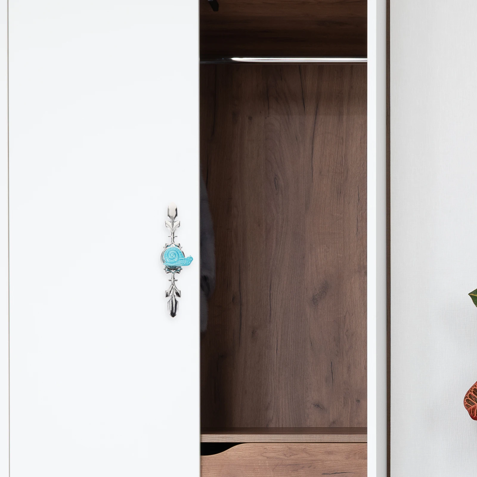 

Indoor Black Handles for Cupboards Cabinet Aluminum Drawer Pulls Hardware Kitchen Cabinets Dresser Drawers