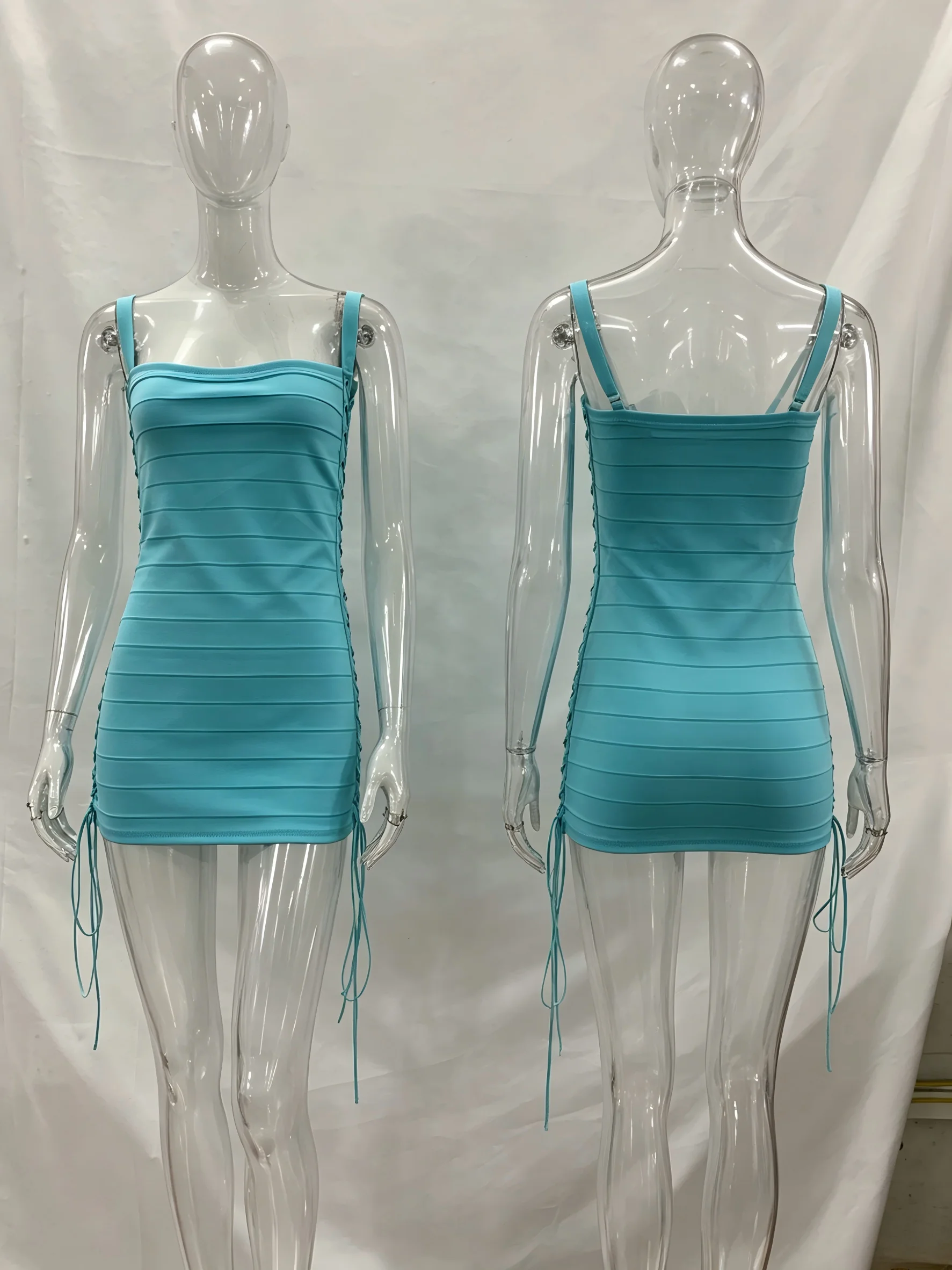 Modisches Socialite-Style Trägerkleid mit Bandage-Design, sexy durchbrochenem Seitenband und Hüftrock, Taillenbetonung, 2026 Ins