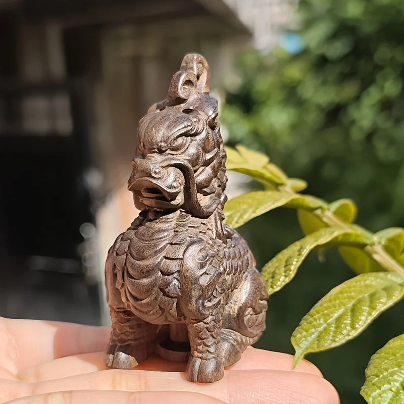 Kirin Wooden Statue Christmas Easter Thanksgiving Gift Desktop Art Collection Home Entryway Decoration Modern Style Office Ornament
