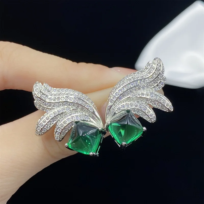 Simulated emerald and diamond vintage court-opening ring set for ladies - light and luxurious party pendant earrings set