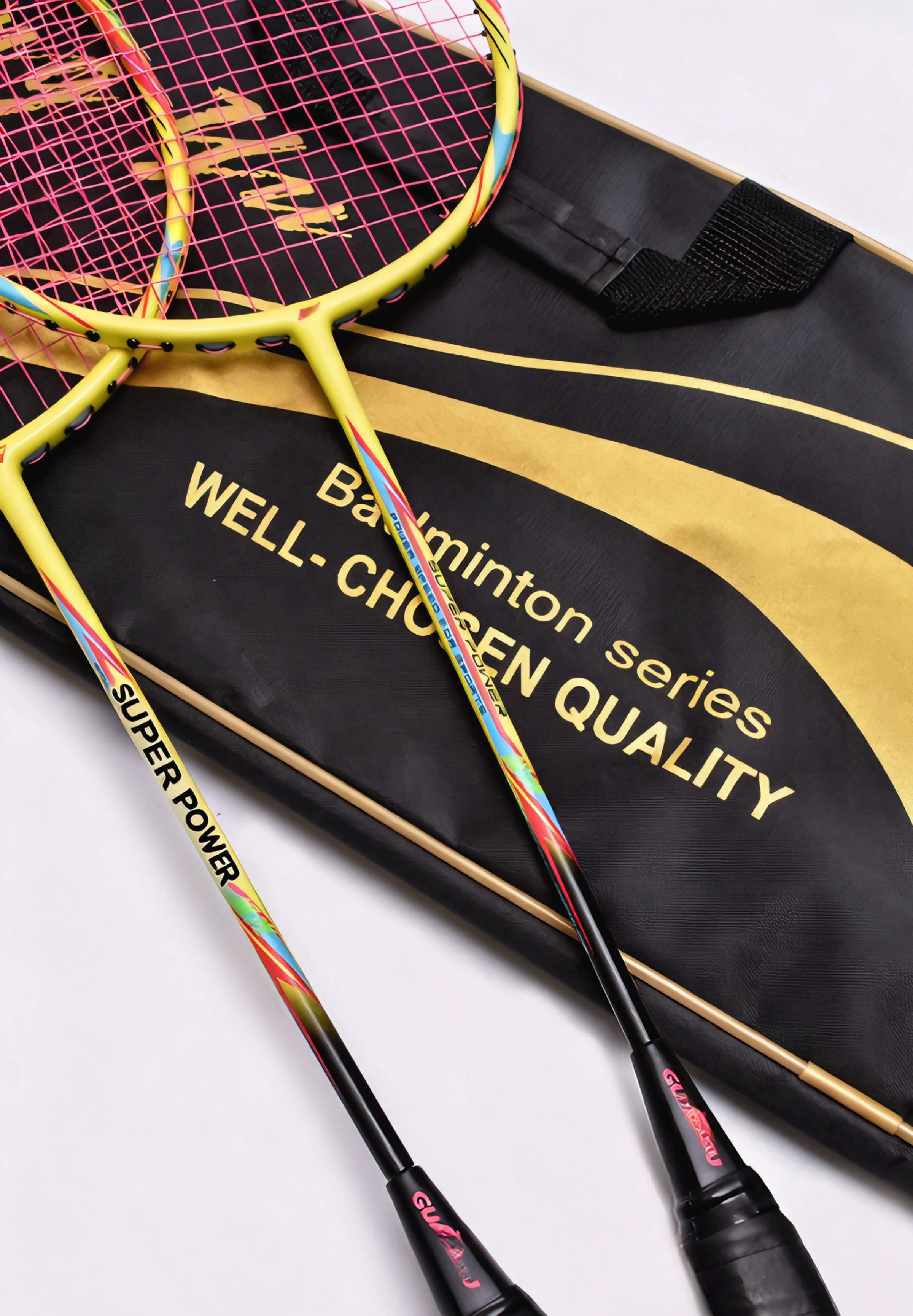 バドミントンラケット 2 パック カーボン 80-84g 軽 - Badminton Junior のレビューと価格