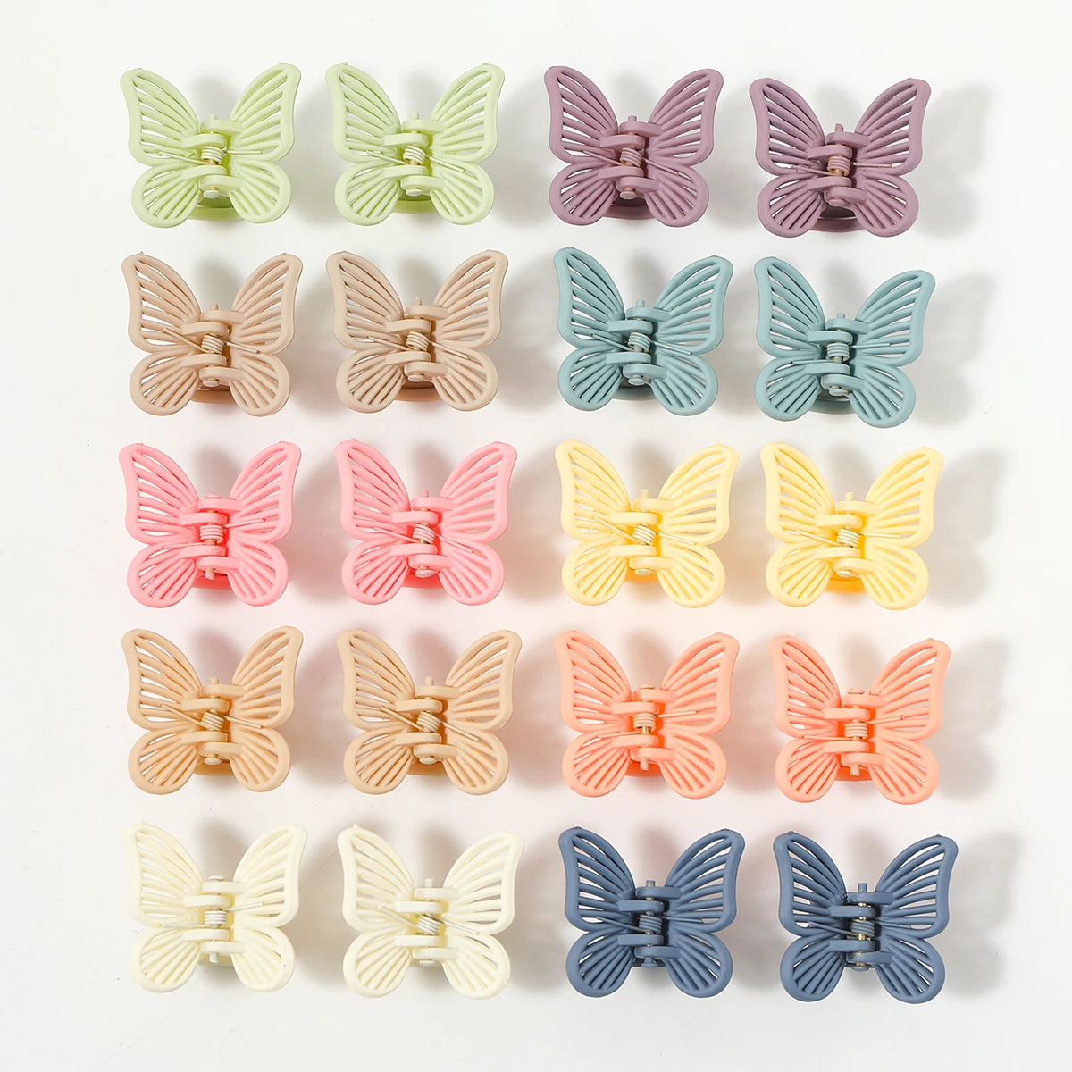 20pcs Women's Multi-Color Plastic Frosted Butterfly Cute Mini Claw Clip Random Color Hair Accessories