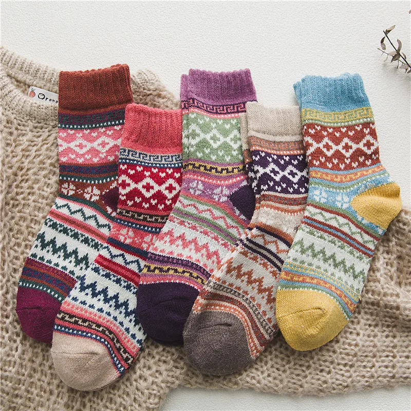 5 Pairs Women Wool Socks Colorful Soft Retro Striped Warm Ethnic Style Socks Nordic Middle Tube Socks Winter Edition