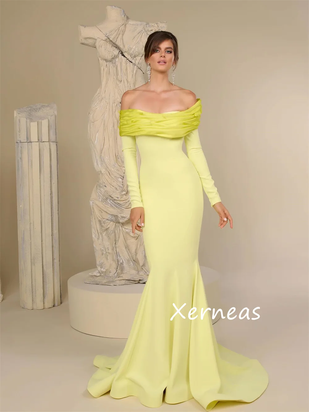 カスタマイズされたマッチングジャージープリーツトランペットオフショルダーロングドレスオーダーメイドの機会にふさわしい絶妙な中国風