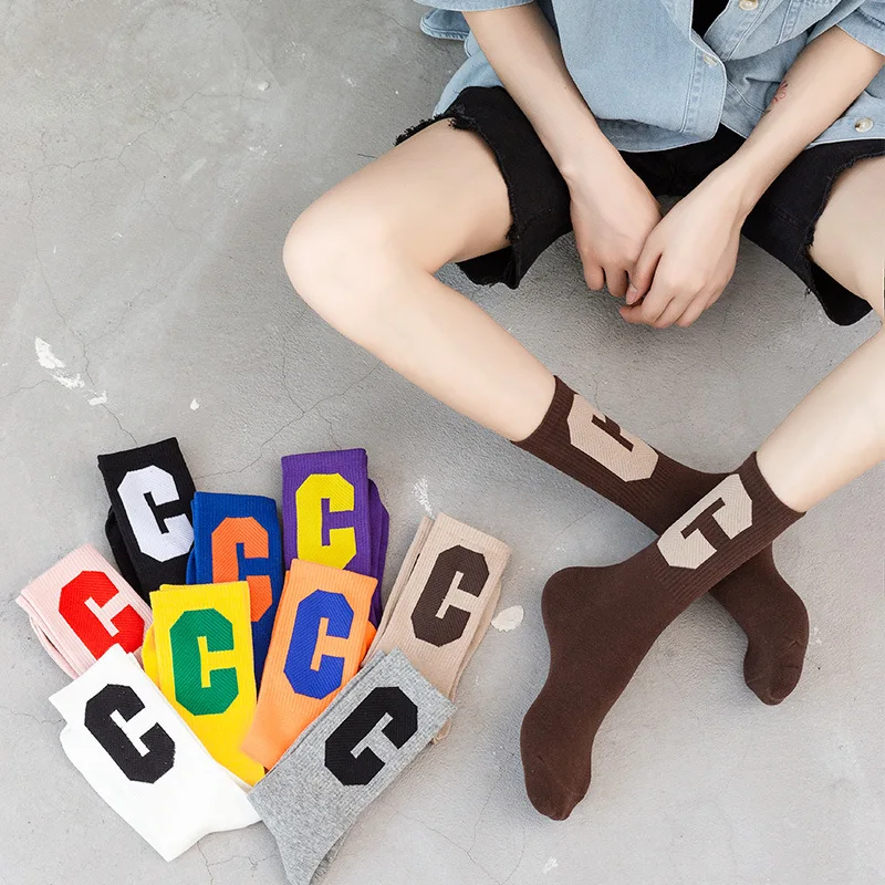 Color big C letter socks in the tube socks women\'s sports cotton sweat-absorbing breathable