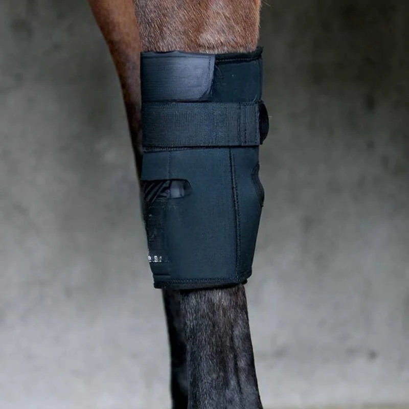 E-VIBE horses, horse leg guards, with ice packs, vibration massage to prevent tendons from swelling