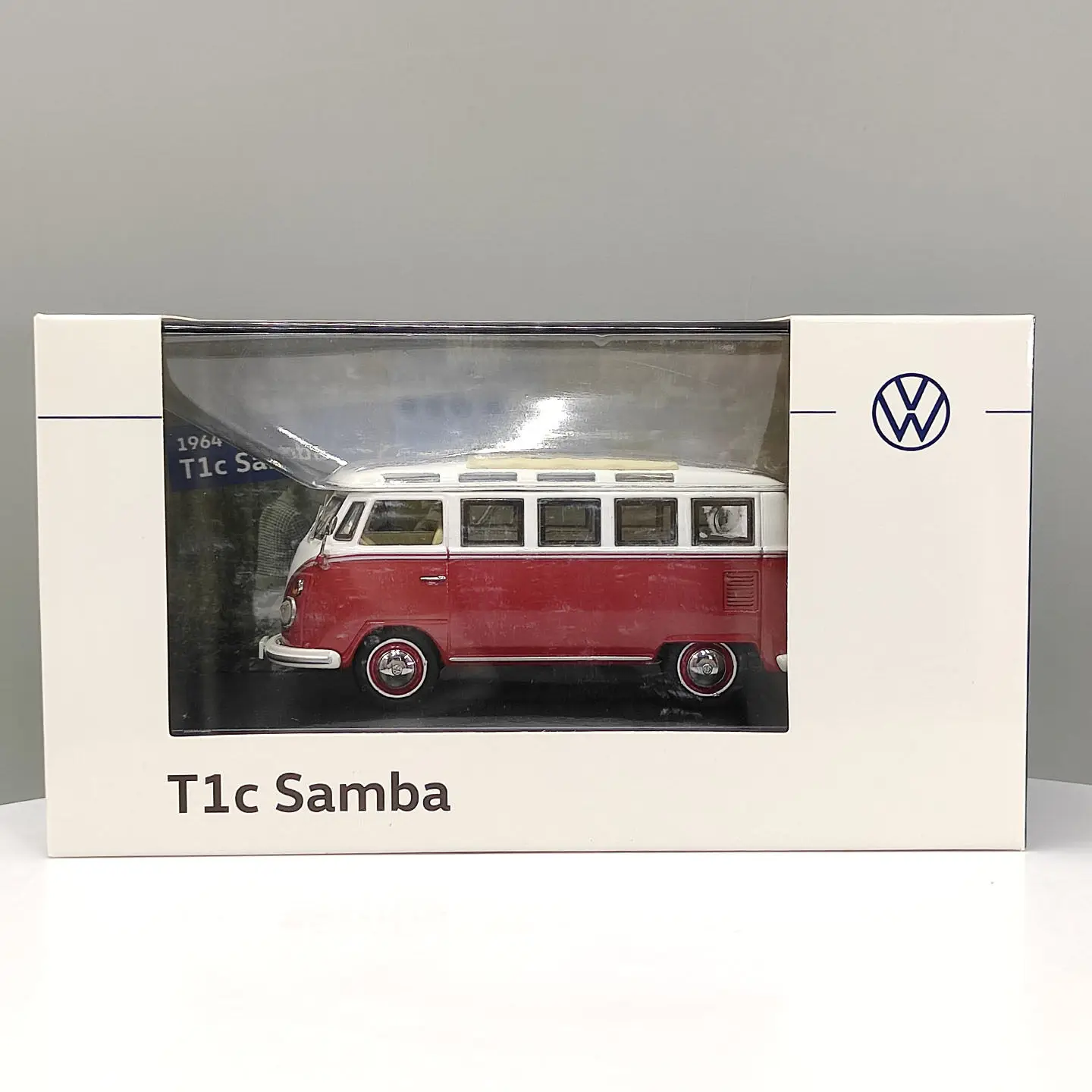 modele-reduit-en-alliage-moule-sous-pression-echelle-1-43-volkswagen-t1c-samba-bus-rouge-voitures-jouets-modeles-classiques-nostalgie-cadeaux-pour-adultes-souvenir-presentation-statique