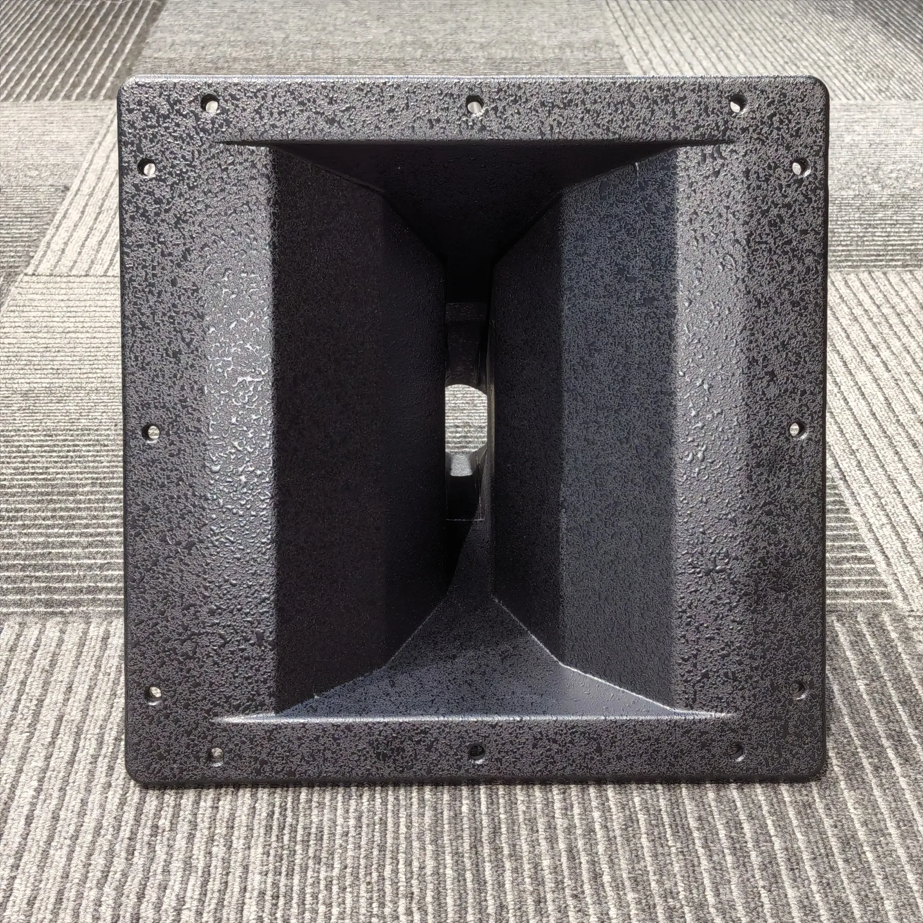 MW Audio 2" Hals-PU-Horn 285x285x215mm, 90 ° x40 ° Wellenleiter für Pro-Lautsprecher – Detail 3
