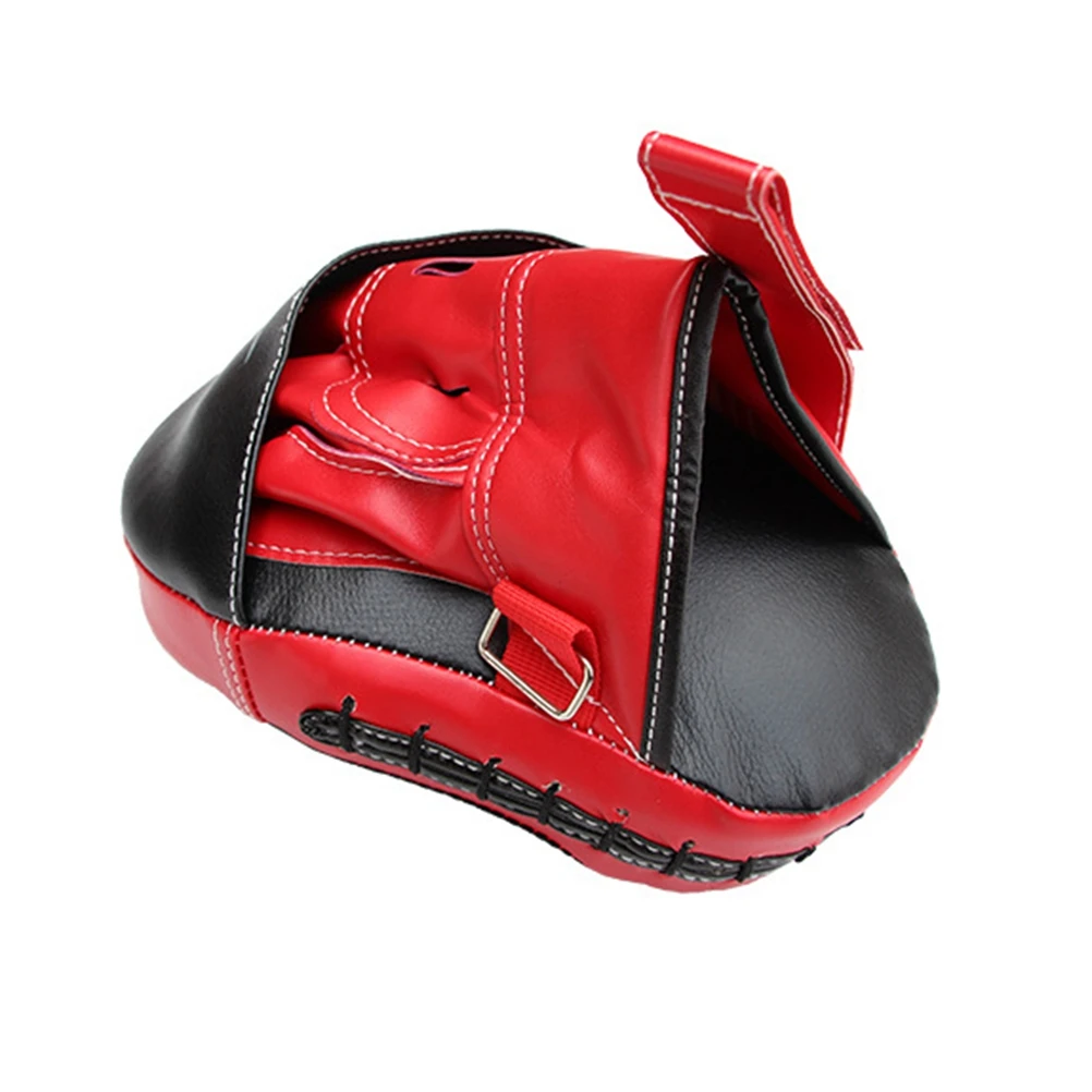 

1 Pair Punch Mitts Pu Curved Design Boxing Training Gloves High-Density Protection Adjustable Strap Breathable Mesh Red