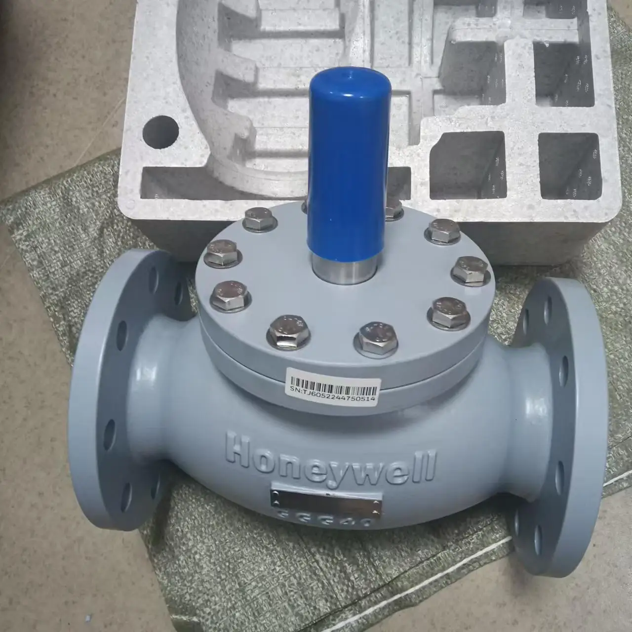 2025 Honeywell Building Two-way Valve V5GV2W080F-E 10 in stock 3