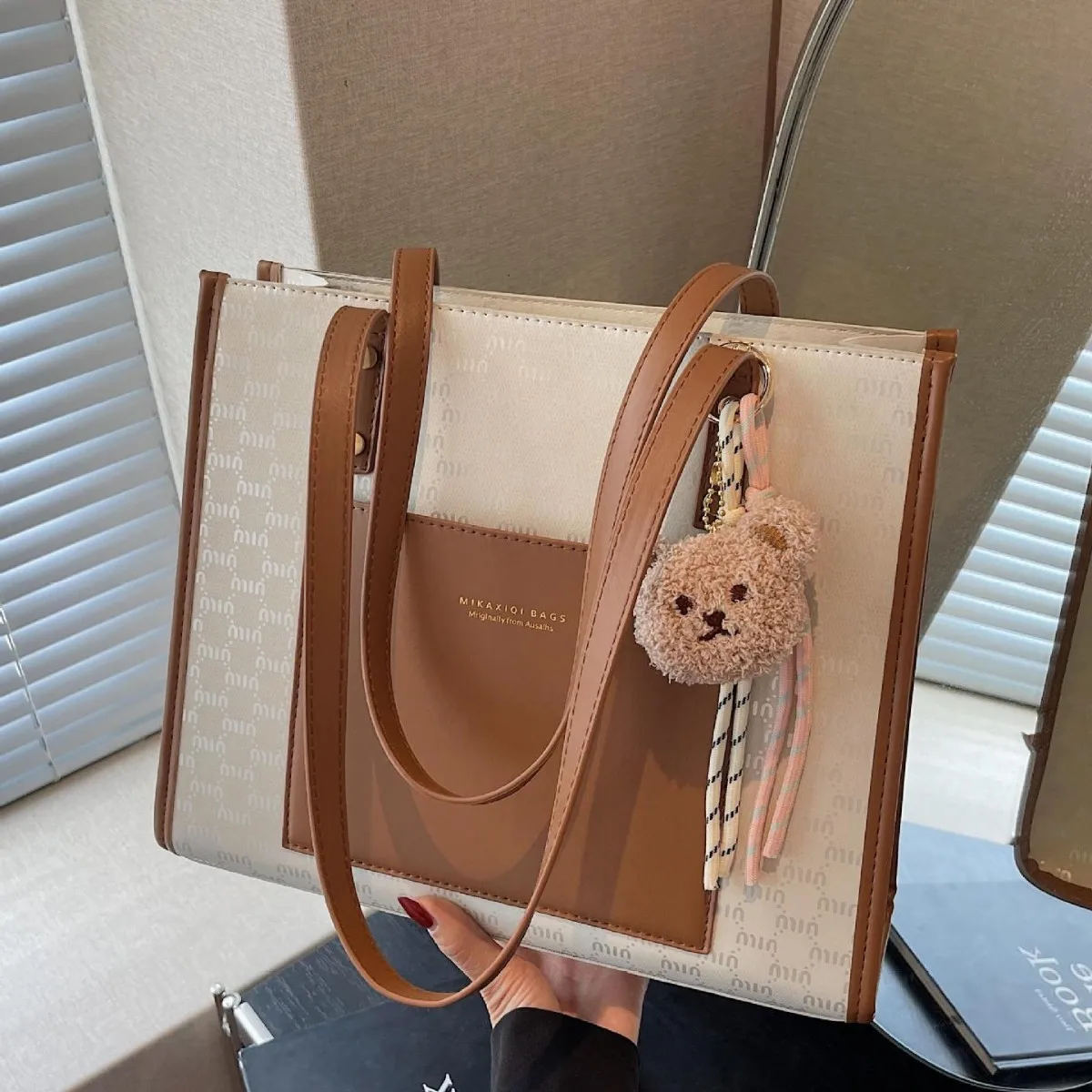 

Большая большая сумка для женщин, сумка через плечо с цветными блоками, дизайнерская сумка для подмышек для работы, модная сумка для пригородных поездок, высокое качество