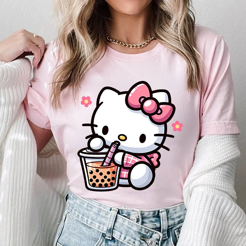 

Hello Kitty drinking Bubble Tea printed women's T-shirt pure cotton short-sleeved casual top personalized women's clothing