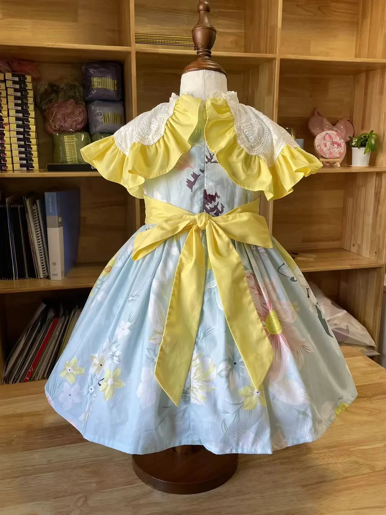 طفلة الصيف الوردي الأزهار الأزرق التركية خمر لوليتا الأميرة الكرة ثوب ثوب لعطلة عيد ميلاد التصوير المعتاد B196