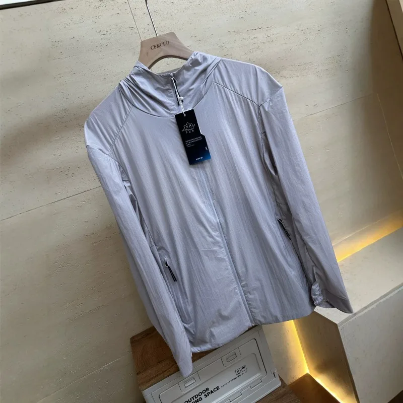 Summer Sun Protection Jacket Lightweight Breathable UV Protection Zip Pockets Hooded Outdoor Hiking Travel Jacket for Men Women
