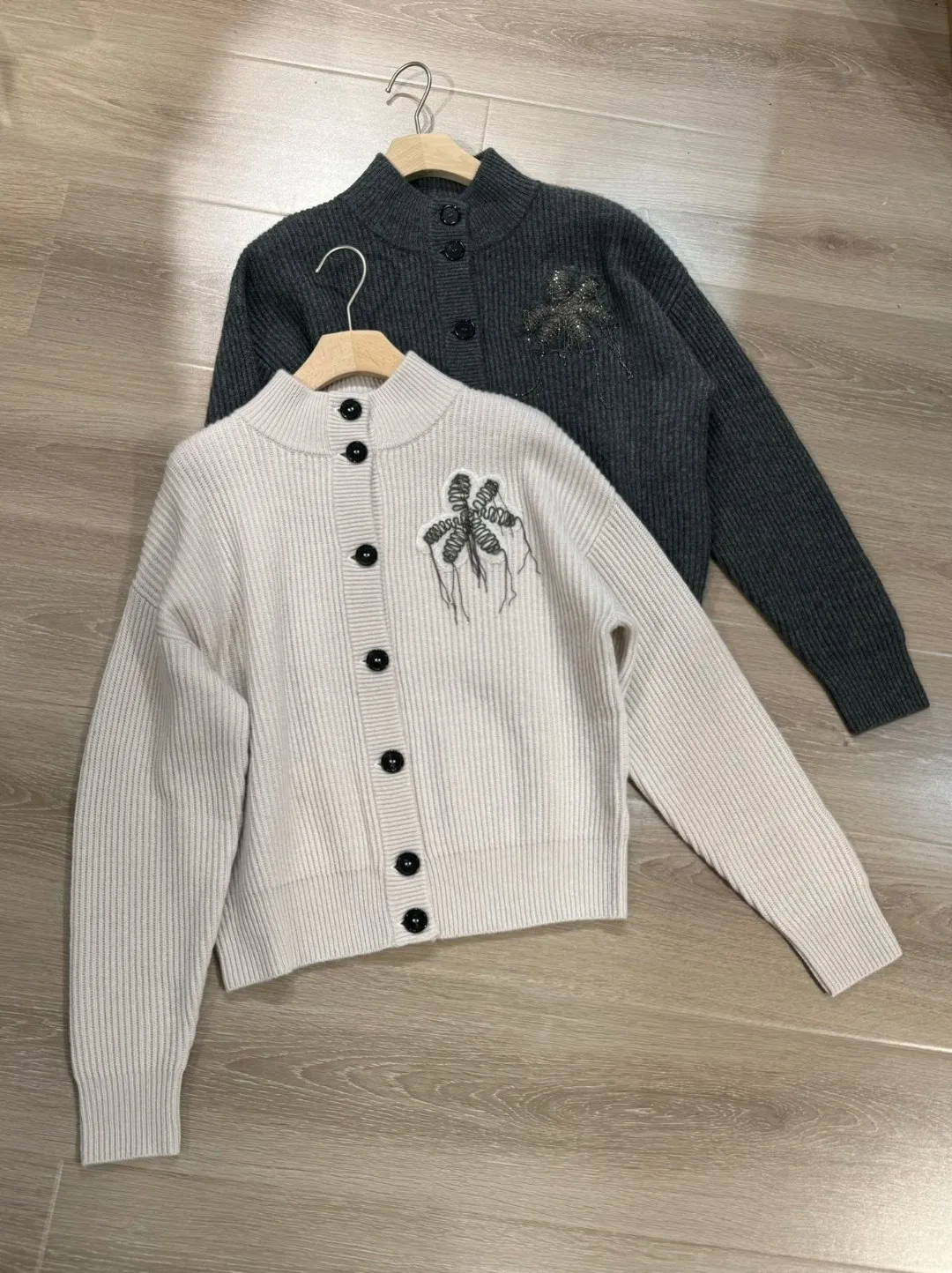 Autumn Women's Cardigan 100% Cashmere Single-Breasted Long-sleeved Top Handmade Beaded Embroidery