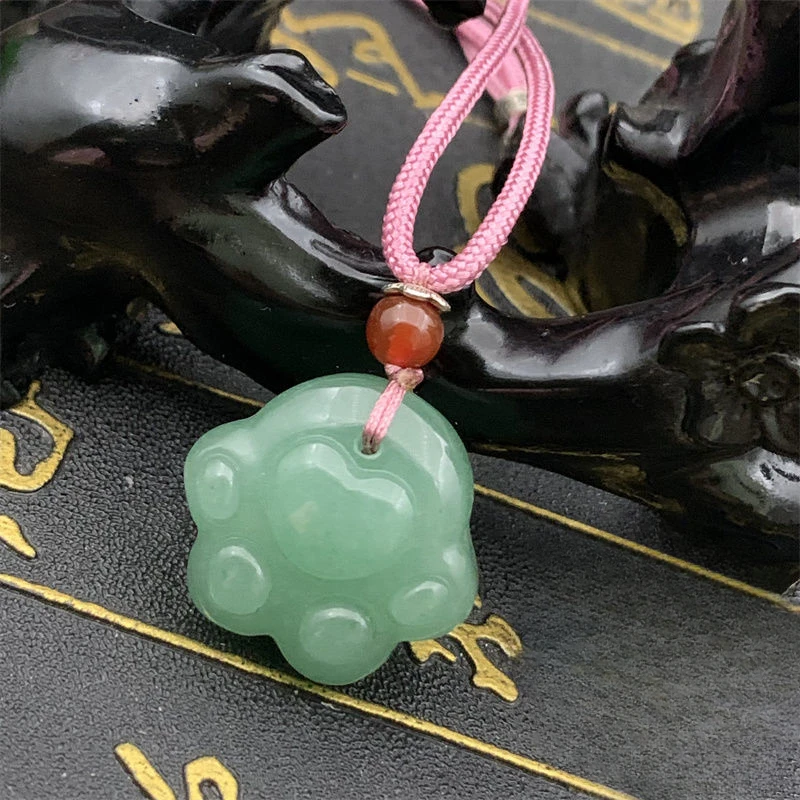 Dongling Jade Zhaocai Love Cat Claw Pendant for Men and Women in Retro Style