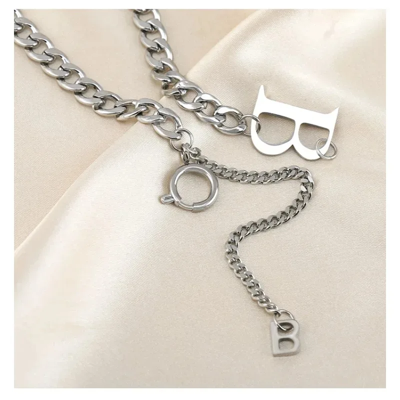 

Women's hip-hop sweater chain, letter B necklace, collarbone chain, brand new titanium steel necklace