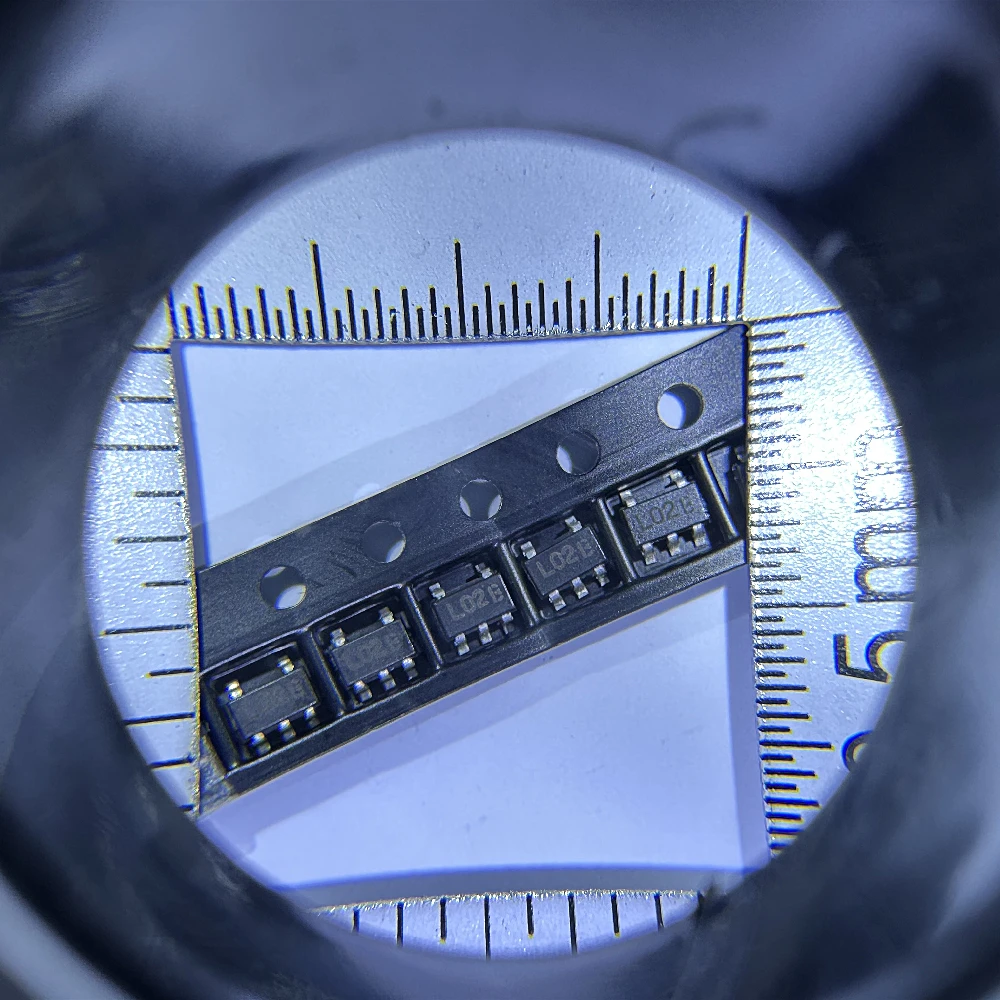 (10pcs) LP2980IM5X-3.0 SOT23-5 LP2980 L02B 50 mA Ultra Low-Dropout Regulator