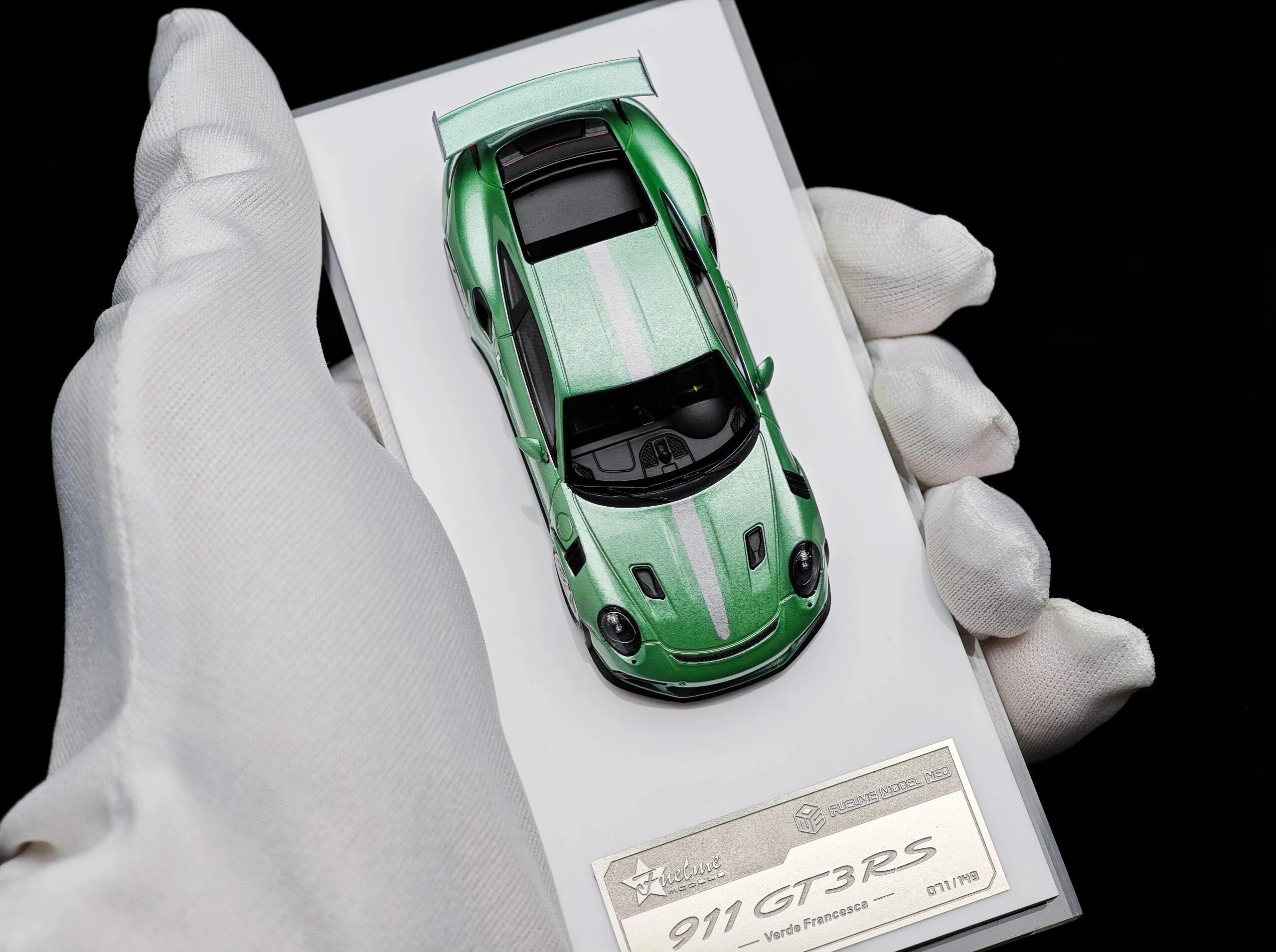 

Fuelme 1:64 991 gtr3 Литая под давлением модель автомобиля из смолы, ограниченная серия