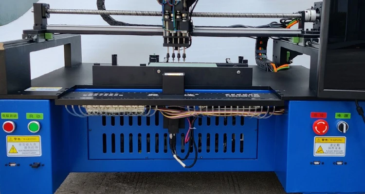 Petite machine à circuit imprimé entièrement automatique, assemblage de composants électroniques, machines SMT, équipement de production