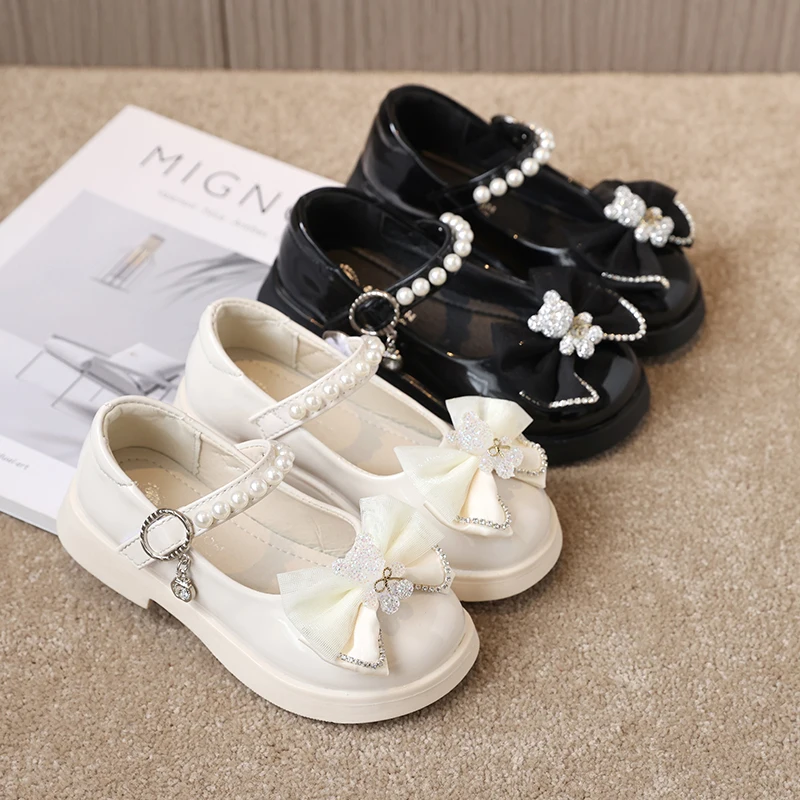 

Girls' princess sandals, paired with formal dresses and white high heels, suitable for dressing up as evening stage hosts' walki