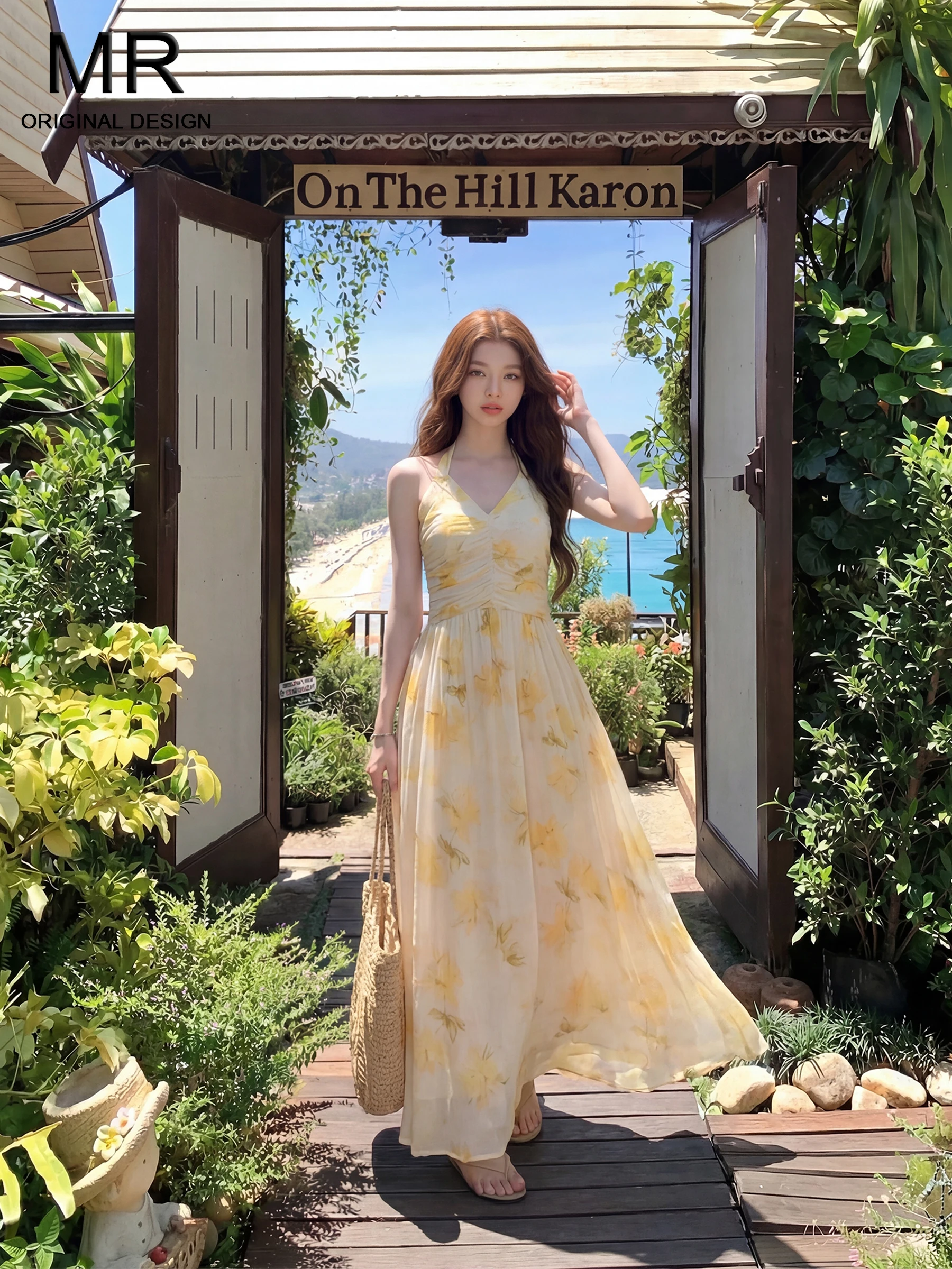

Yellow Floral Print Halter Neck Long Dress Women's Slimming Waist Effect Summer Vacation Style High Waist Gown French Style