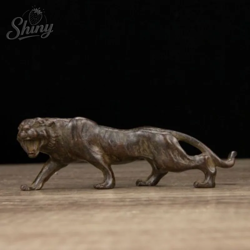 

Antique Solid Copper Tiger Ornament with Regal Style Zodiac Tiger Hand Ornament