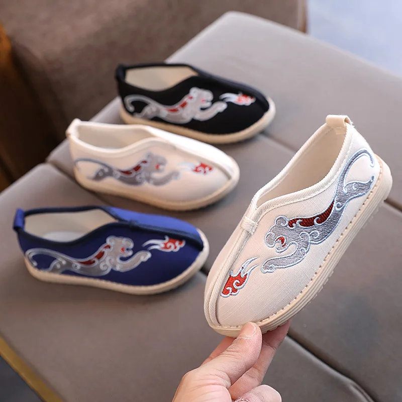 

Chinese Style Children Shoes for Boys Embroidered Performance Shoes Comfortable Cloth Loafers Boy Kids Casual Flat Shoes CSH1438