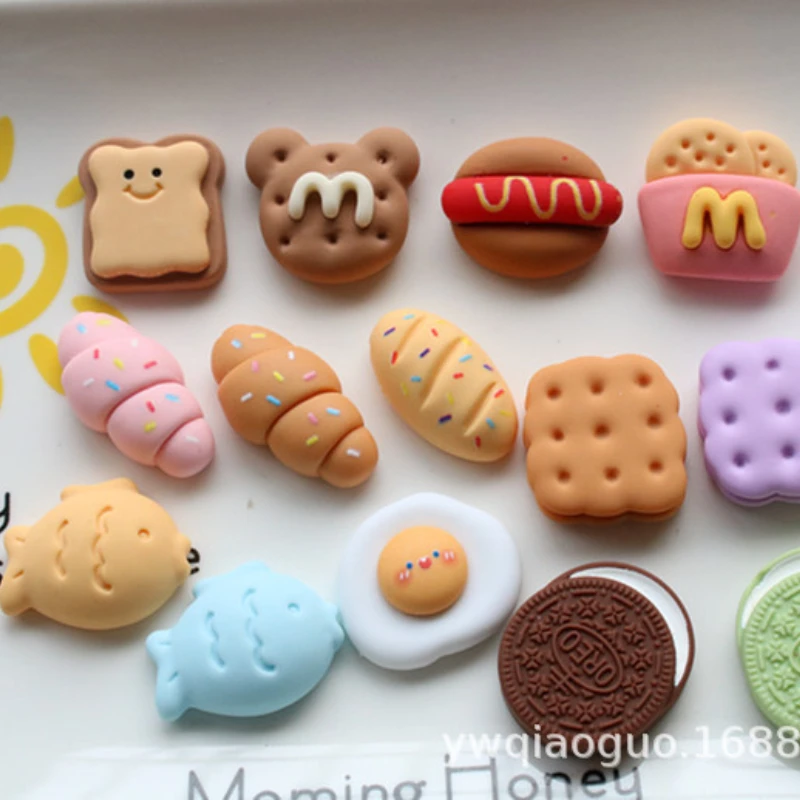 5pcs Simulation Cookie Food Diy Fridge Magnets Resin Accessories Bread Hot Dog Biscuit Refrigerator Home Decoration Art Stickers