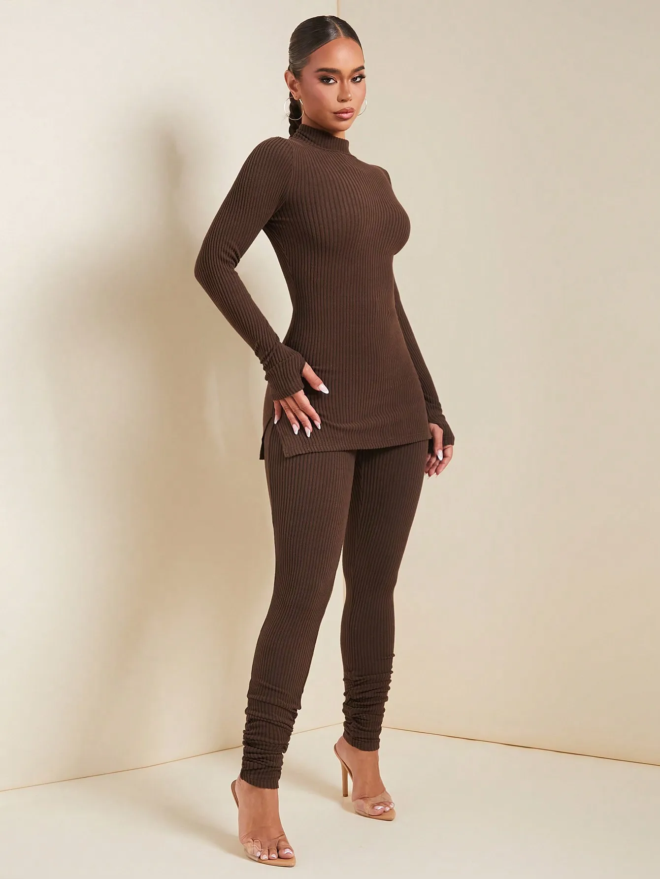 Brown Ribbed 2-Piece Set: Turtleneck Top & High-Waisted Leggings for Autumn