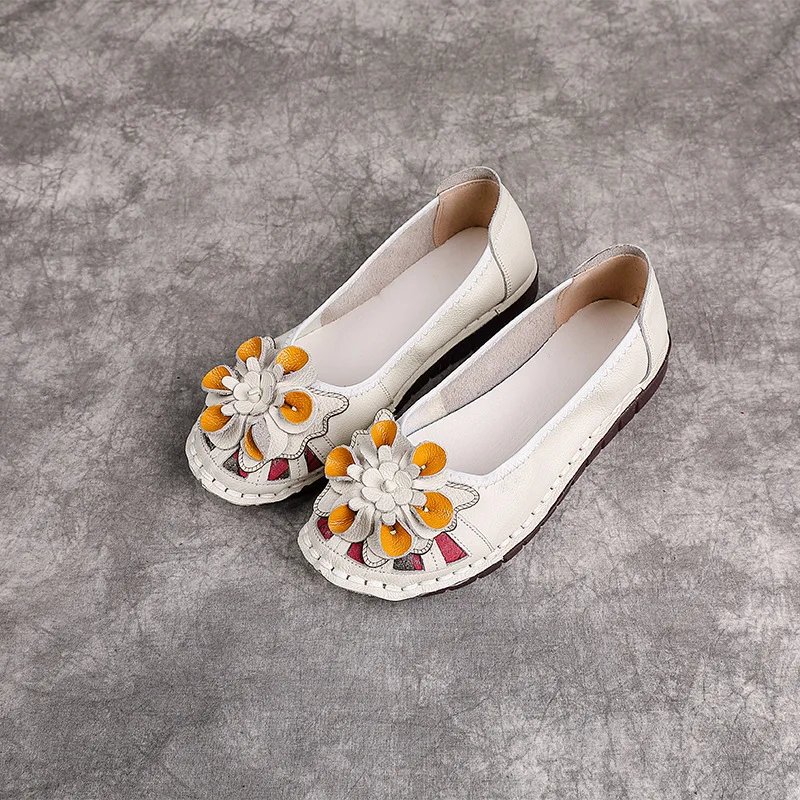 2026 New Ethnic Genuine Leather Shoes for Women Handmade Floral Flat Shoes Top-layer Cowhide Comfortable Loafers Plus Size