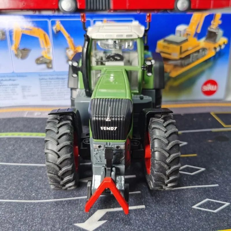 SIKU FENDT 930 Alloy Tractor Model Collection Display Car Micromodel Agricultural Machinery Model Tabletop Decoration Gift 1:32