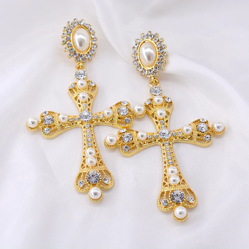 New Korean Baroque Long Cross Earrings Pink Crystal Fringe Palace Retro Cool Style Earrings