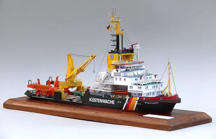 1: 250 German Mellum Marine Police Pollution Monitoring Ship Paper Model