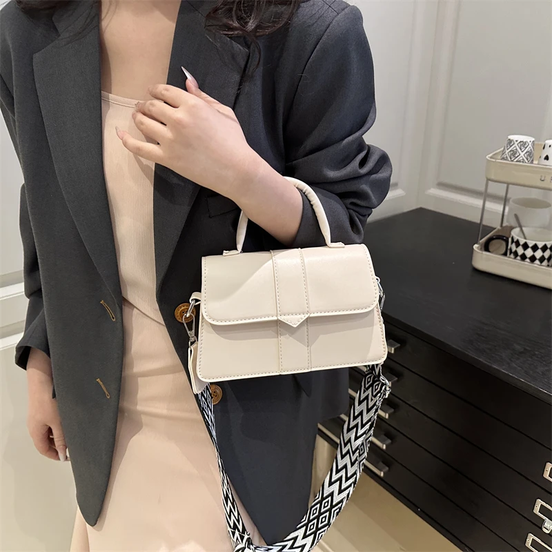 

Elegant Women Stylish Luxury Leather Shoulder Bag High End Tote Handbag Daily Crossbody Look