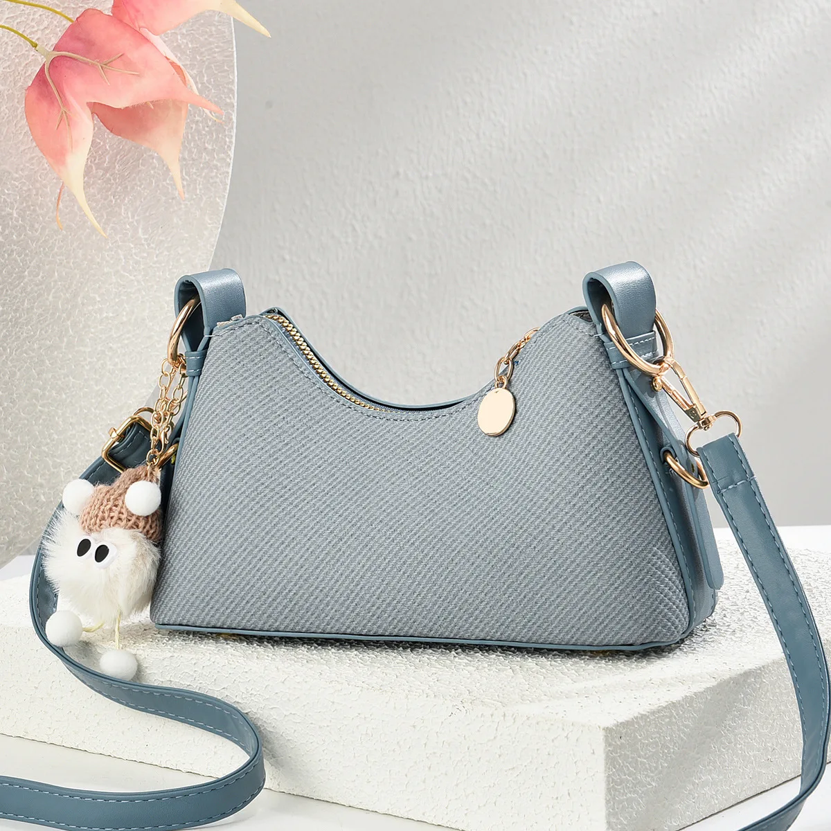 

Fashion Light Luxury Women's Bags Trendy Cool Style Atmospheric Fashion Messenger Shoulder Handbag