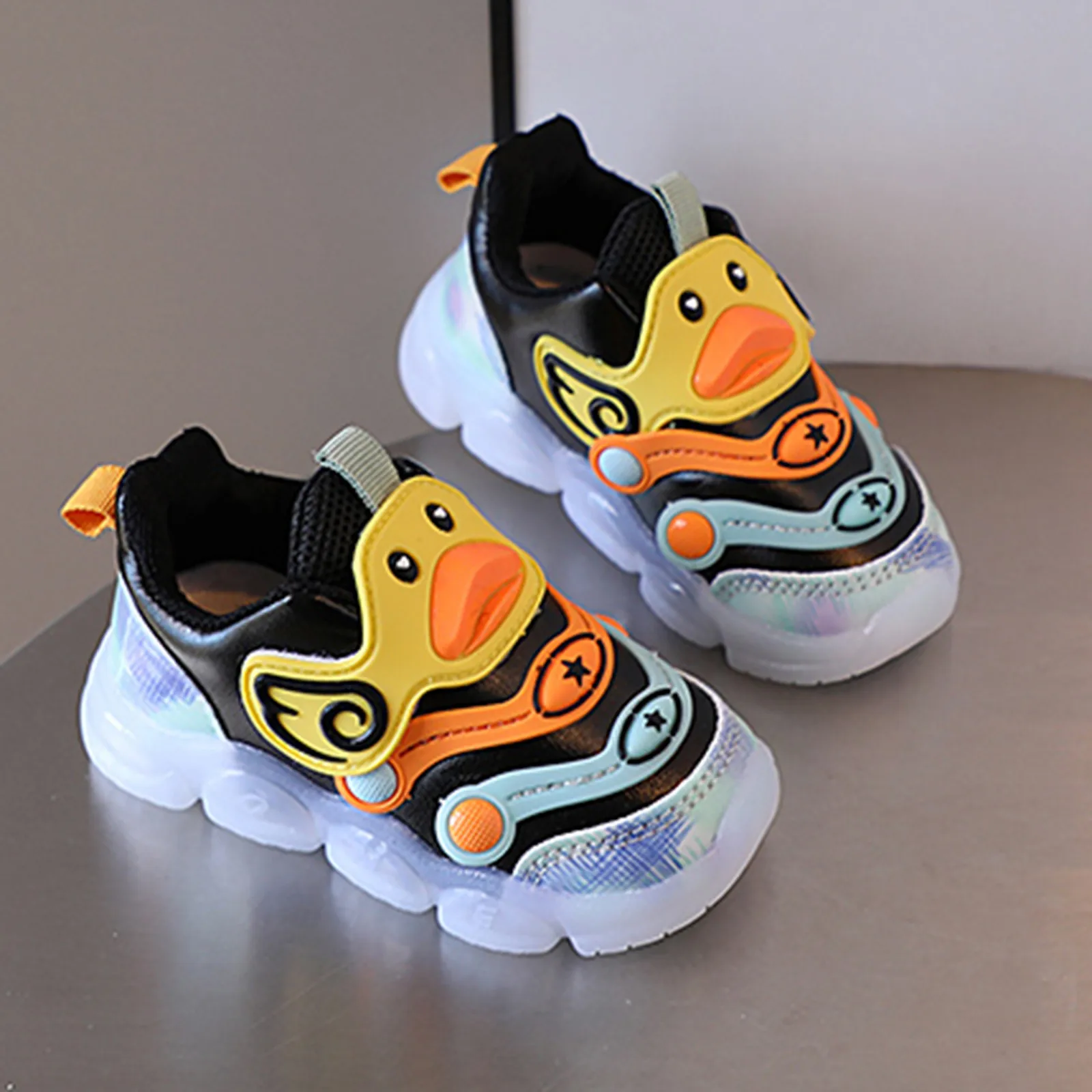 Kids Sport Shoes with Light Cartoon Cute Duck Breathable Mesh Toddler Girls Sneakers Kids Shoes Baby Boys LED Infant Sneakers