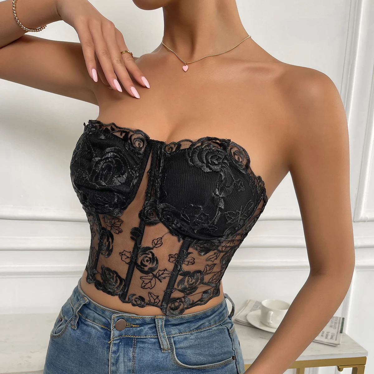 European and American Trend Ins Style Lace Rose Floral Backless Short Crop Tops Y2k Hottie Girl Black Sexy Embroidery Small Vest