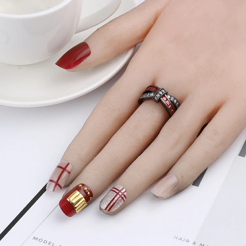 His and Hers Couple Rings Fashion Womens Red Zircon Wedding Ring Trendy Men's Stainless Steel Celtic Dragon Ring Jewelry Gifts