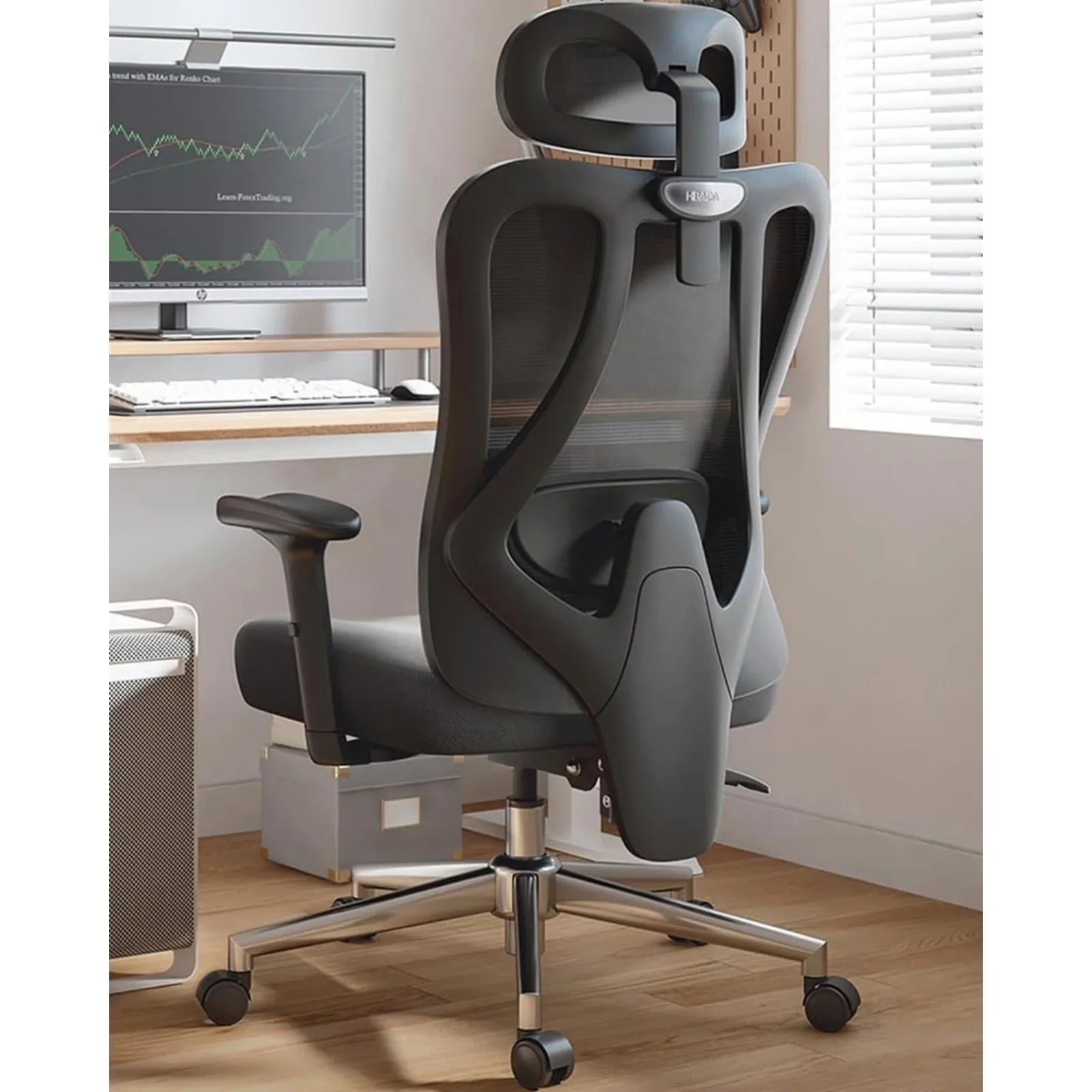 

US P3 Ergonnomic Office Chair with 2D Adjustable Lumbar Support, Office Chair with Adjustable Headrest and Armrest, 145°