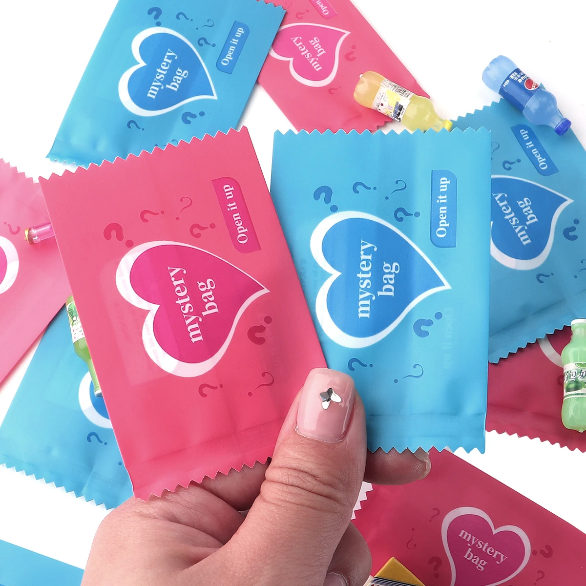 100-200 Stück/Lot Love Heart Englische Überraschungstüten Neue Leere Miniatur-Lebensmittel-Süßigkeiten-Spielzeug-Überraschungstüten DIY Party-Geschenkverpackungstüten – Detail 1