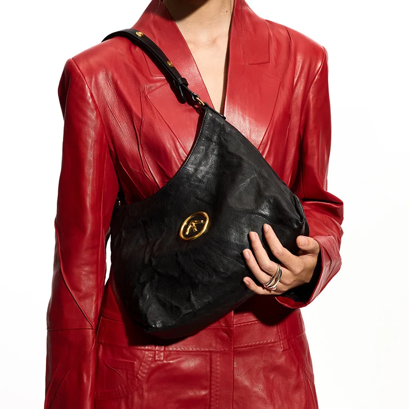GROTTO 2025 Fashion Black Stone Hobo Small Vegetable-Tanned Lambskin Commuter Single-Shoulder Crossbody Underarm Soft Bag