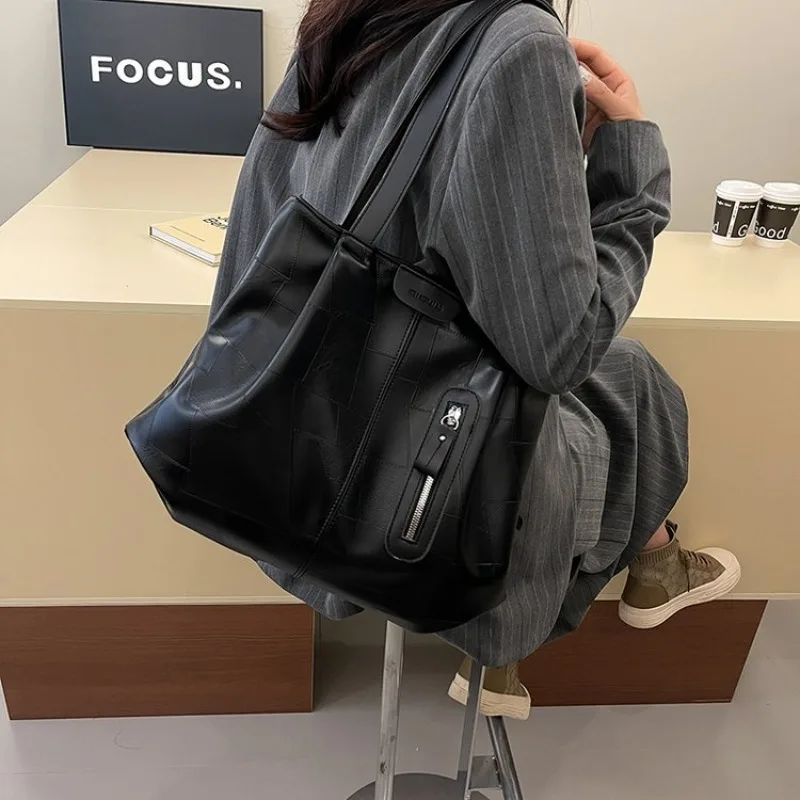 High-End Minimalist Unique Leisure Business Style Large Capacity Diaper Bags For Women's Designer Paris Leather Fashion Tote