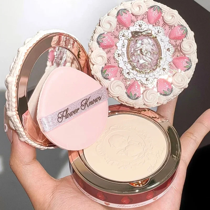 

Flower Knows Strawberry Cupid Collection Pressed Powder Matte Soft Focus Oil Control Brighten Longlasting Delicate Beauty Makeup