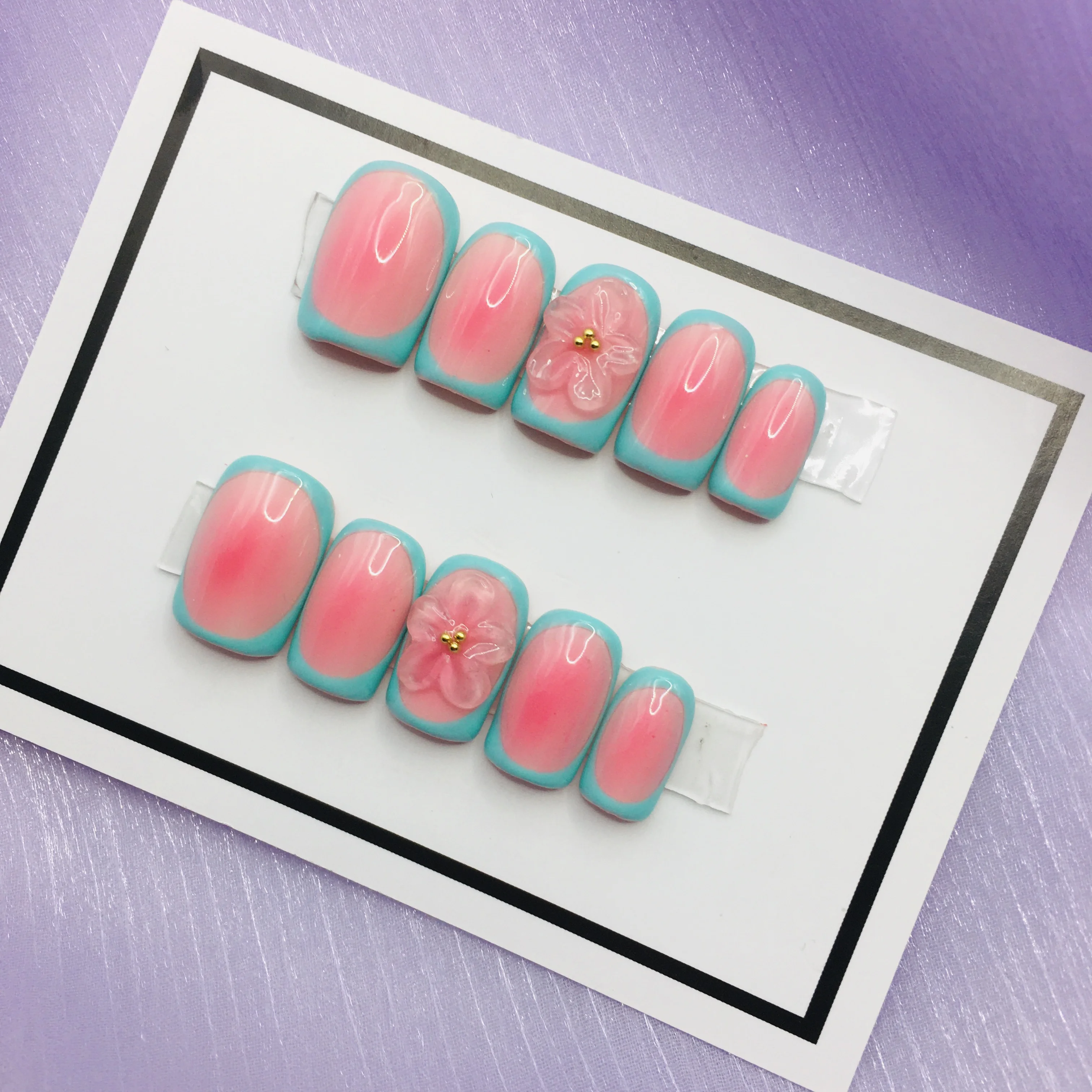 Newest custom high quality cute and beautiful short nails handmade nail set pressed on the nails